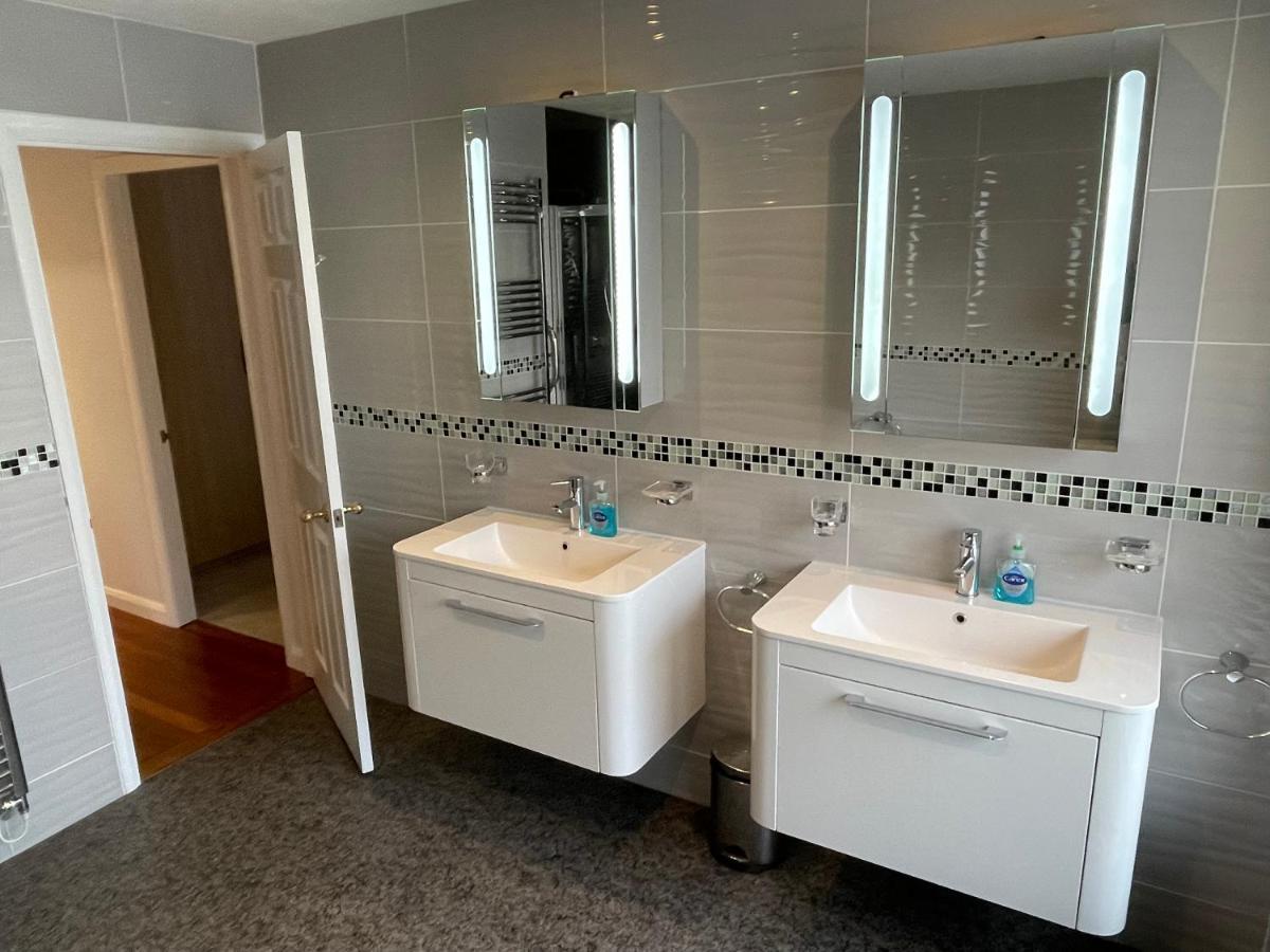 'Sounion' - Fabulous, Spacious Modern House With Large Private Garden In Leafy Lytham Литам-Сент-Эннс Экстерьер фото