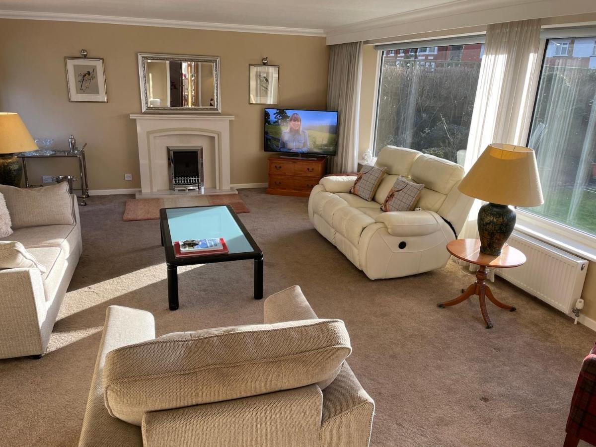 'Sounion' - Fabulous, Spacious Modern House With Large Private Garden In Leafy Lytham Литам-Сент-Эннс Экстерьер фото