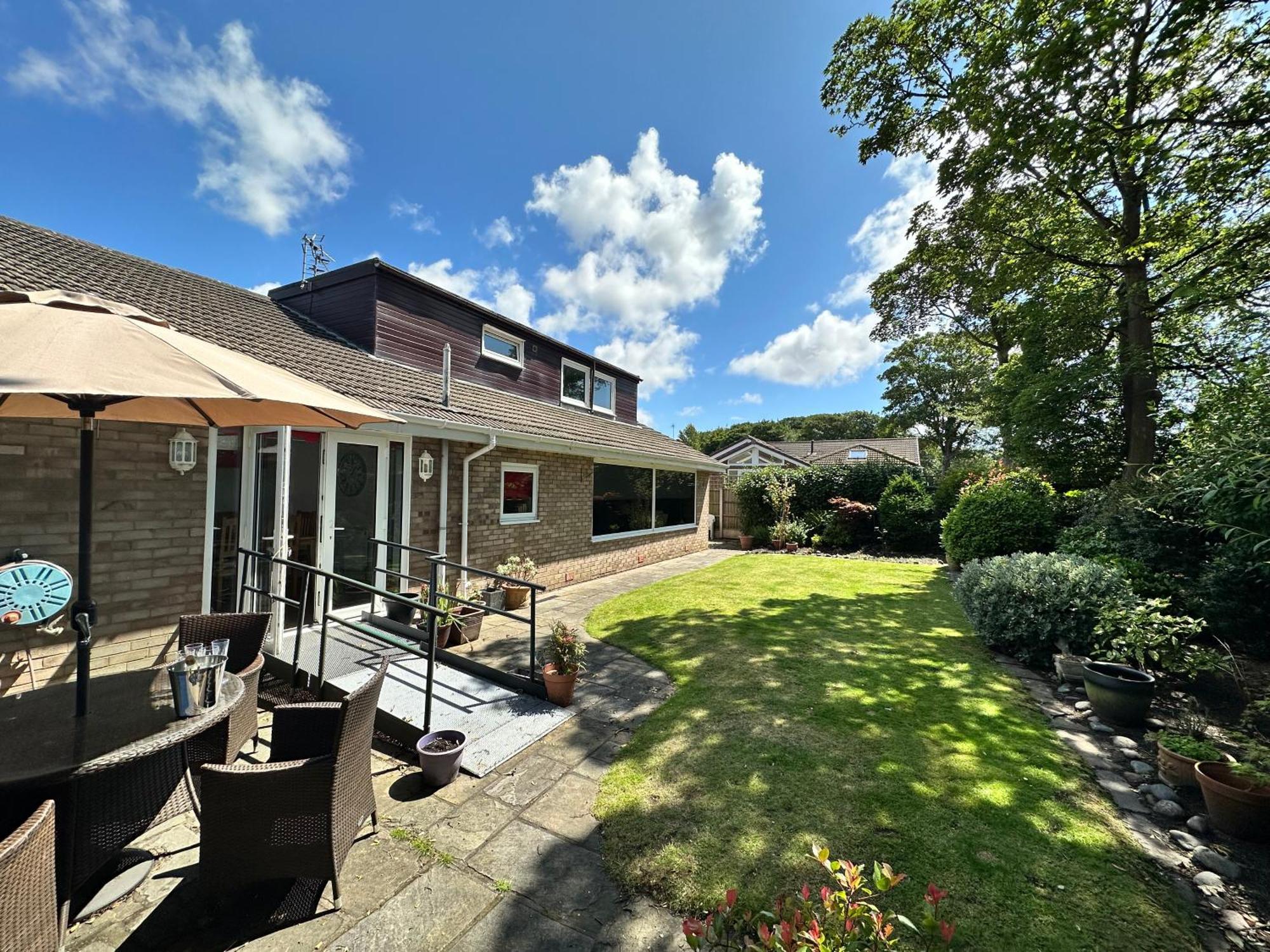 'Sounion' - Fabulous, Spacious Modern House With Large Private Garden In Leafy Lytham Литам-Сент-Эннс Экстерьер фото